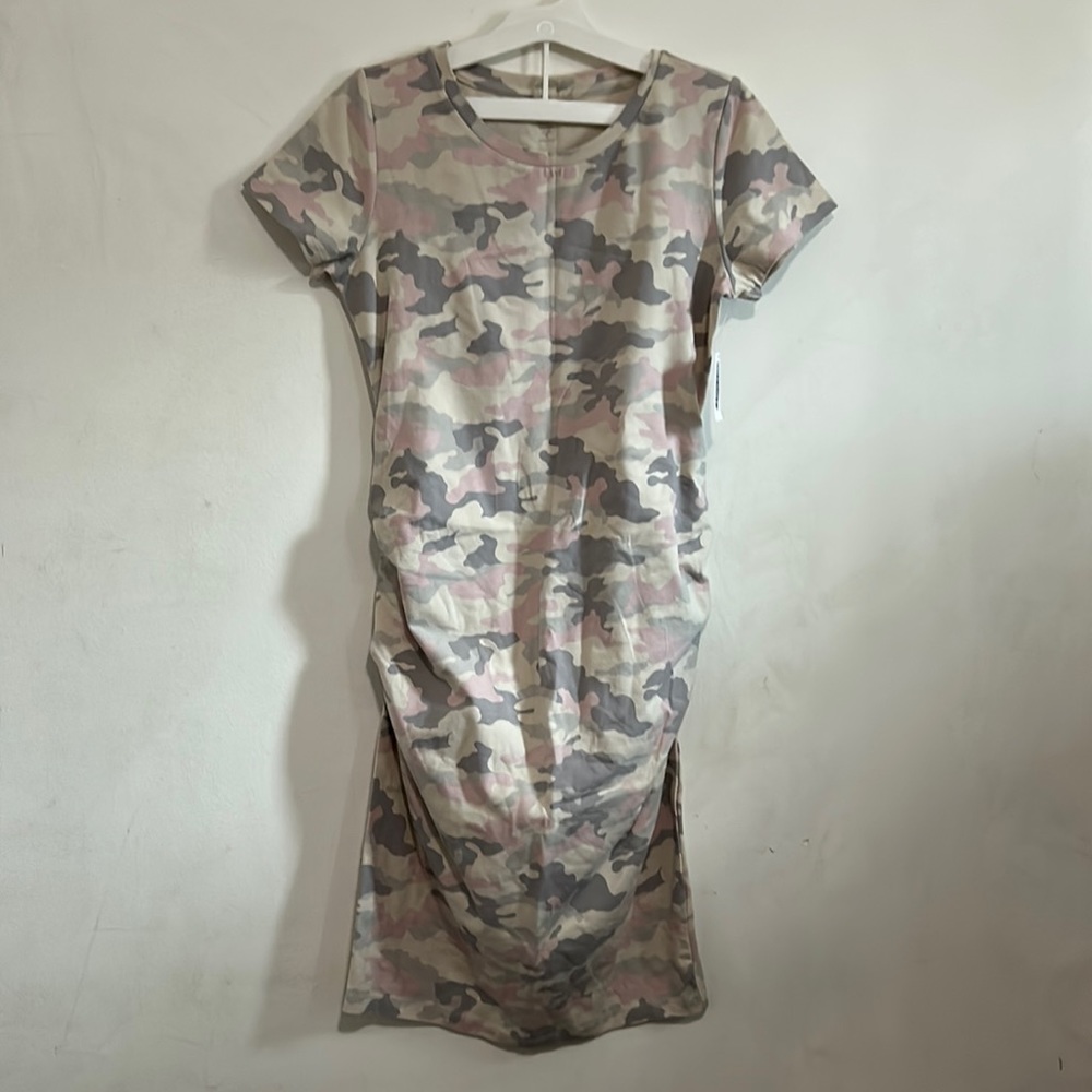 NWT woman’s maternity dress size medium